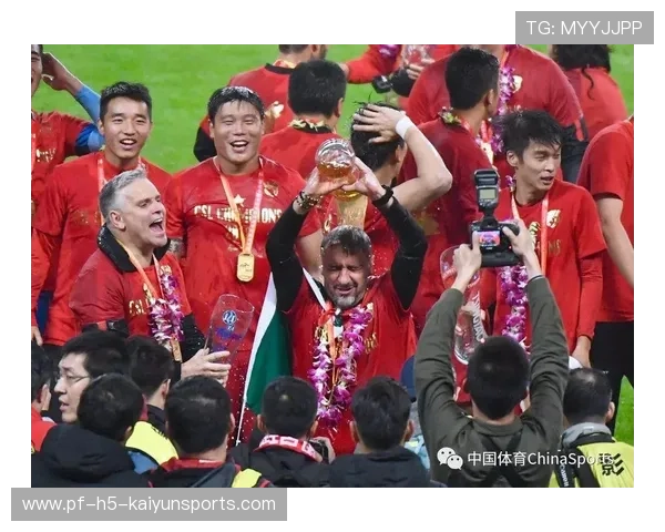 中超冠军无悬念！上海海港夺冠指日可待，上海上港中超夺冠