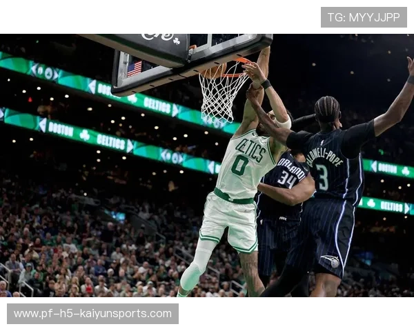 塔图姆抢断快攻反击,凯尔特人收获胜利 塔图姆抢断快攻反击,凯尔特人收获胜利