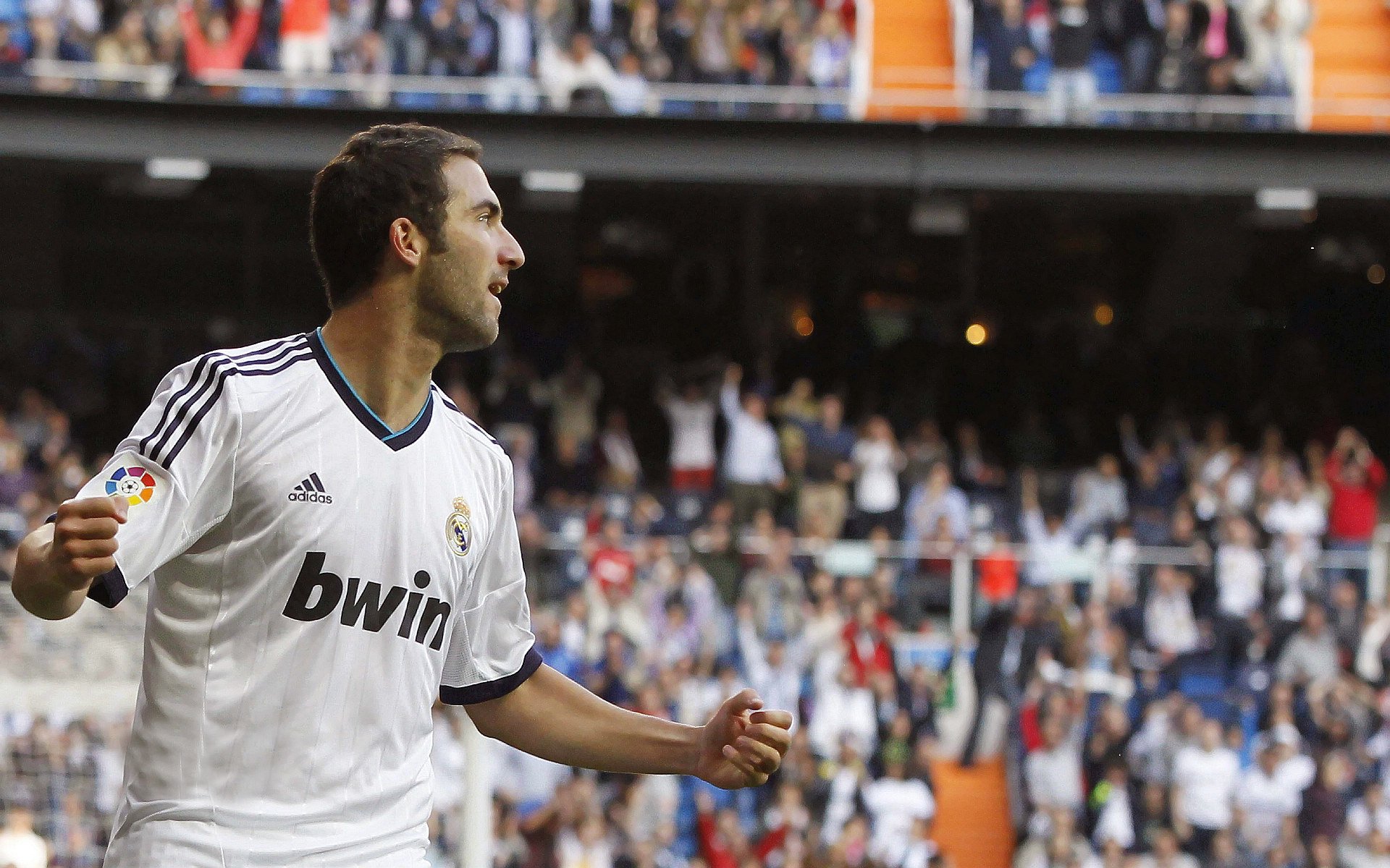 曼城5‑2横扫尤文,无情终结小组赛排名首位